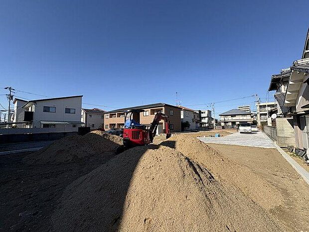 松山市内の銀行でしたら、どちらも提携しておりますので、お客様の支払い方や借り入れ状況に応じて、一番合ったご提案をさせていただきます♪