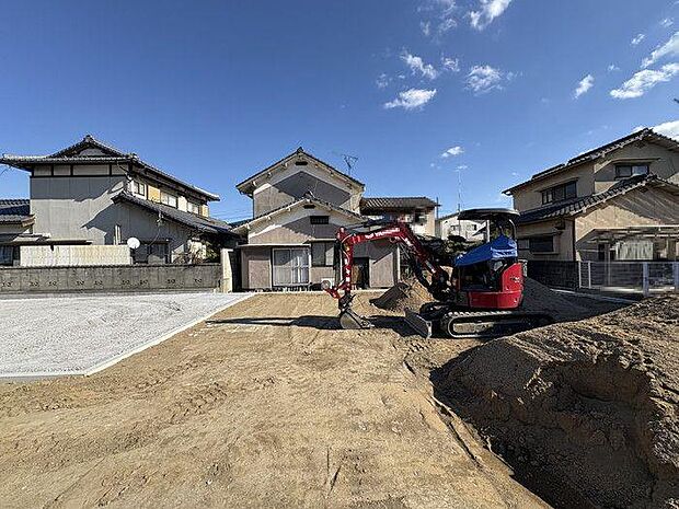 ゆったりとした土地面積なので、駐車場や庭スペースが多く欲しい方にもオススメです♪