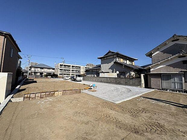 ローソン 松山椿神社前店まで約450ｍ♪夜遅くや早朝にも必要なものが購入できて便利です♪