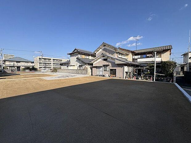 松山市内の銀行でしたら、どちらも提携しておりますので、お客様の支払い方や借り入れ状況に応じて、一番合ったご提案をさせていただきます♪