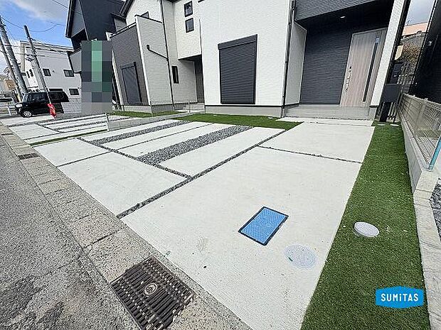 並列2台駐車可能(車種によります)