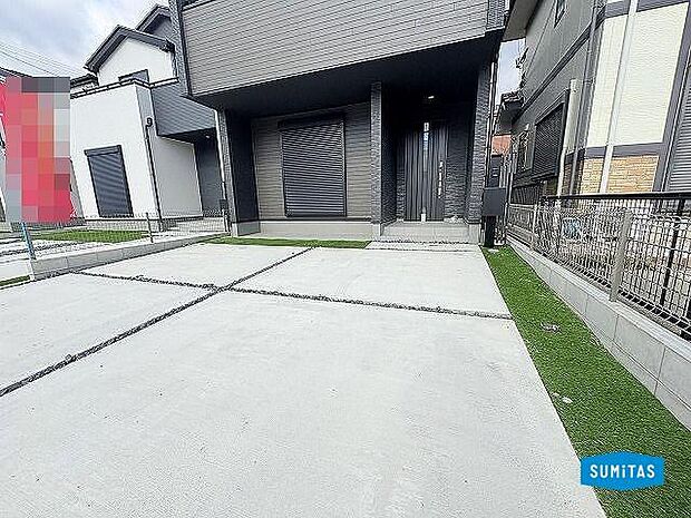 並列2台駐車可能です◎（車種によります）