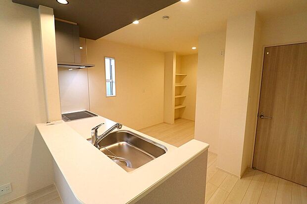 パントリー収納