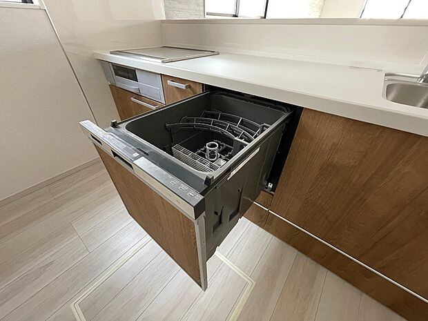 ビルトイン食洗機で洗い物の時間を短縮♪洗浄開始時間も設定可能です♪