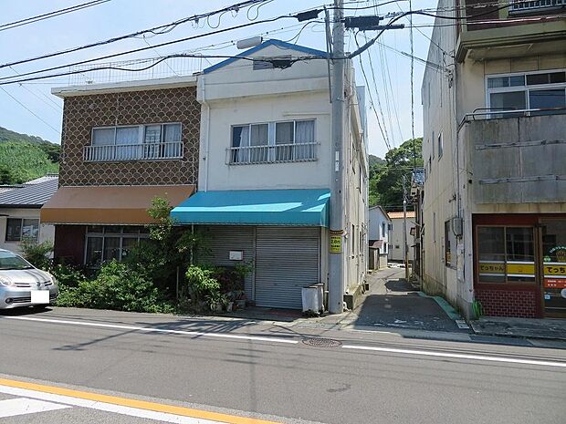 松山市高浜町にある、中古住宅になります♪
