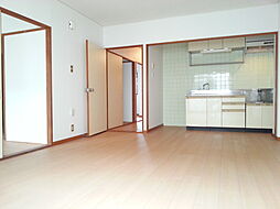 シャインキャッスル 302 3階3LDKのリビング/ダイニング