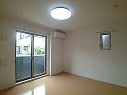 パークサイドエイシュウ　III 104 1階ワンルームのリビング/ダイニング