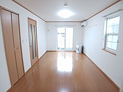 ウィンベルII 101 1階ワンルームのリビング/ダイニング