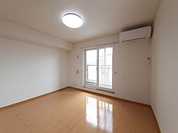 ブルス・ハープI 204 2階1LDKのリビング/ダイニング