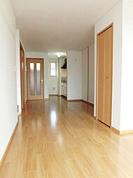 グランベル　Ｃ 101 1階1LDKのリビング/ダイニング