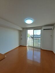 フラワーガ−デン 202 2階1LDKのリビング/ダイニング