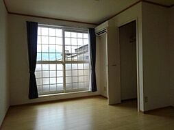 ヴィラ−ゼン 205 2階2LDKのリビング/ダイニング