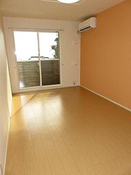 ソレアードIII 102 1階1LDKのリビング/ダイニング