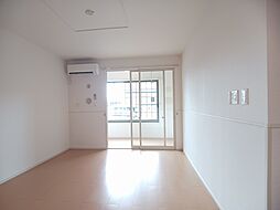 カーサピッコロ 102 1階1LDKのリビング/ダイニング