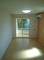 ハーモニーあじさい 103 1階1LDKのリビング/ダイニング