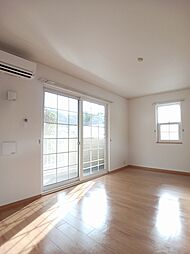 フランドゥーボナール 101 1階1LDKのリビング/ダイニング