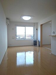 ブレイヴ 202 2階2LDKのリビング/ダイニング