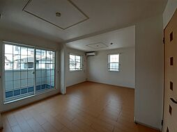 ジェントルハウス 211 2階2LDKのリビング/ダイニング