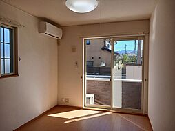 プリムローズ　Ａ 102 1階2DKのリビング/ダイニング