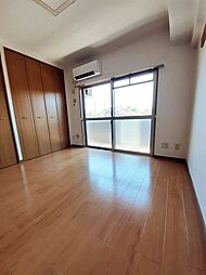 グランドコラム 303 3階1DKのリビング/ダイニング