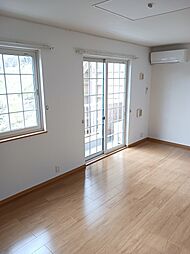 レジデンス・トーリンII 103 1階ワンルームのリビング/ダイニング