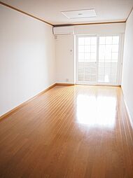 ヴィラ・アミティIV 101 1階1LDKのリビング/ダイニング