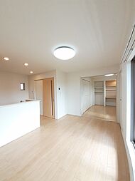 ヒラスズキ 202 2階1LDKのリビング/ダイニング