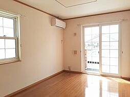 オレンジフラットII 104 1階2DKのリビング/ダイニング