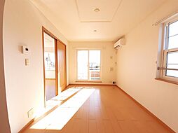 サニーフラットたかせ 201 2階2LDKのリビング/ダイニング