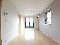 サクラI 201 2階2LDKのリビング/ダイニング