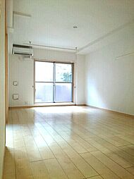 クローバー 101 1階2LDKのリビング/ダイニング