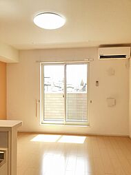 エアリーヒル・I 202 2階1LDKのリビング/ダイニング