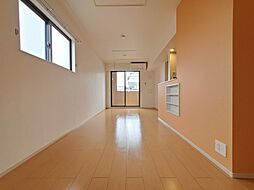 セイバリー　V 103 1階1LDKのリビング/ダイニング