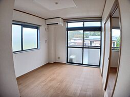 グリーンウッズＫ−Ｂ 201 2階2DKのリビング/ダイニング