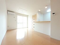 エレガント　ハピネス 102 1階1LDKのリビング/ダイニング