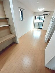 カーサピアッツァI 103 1階1LDKのリビング/ダイニング