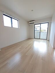 ヴィッラ・フジヤ　VII 103 1階1LDKのリビング/ダイニング