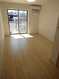 トレランス 203 2階1Kのリビング/ダイニング