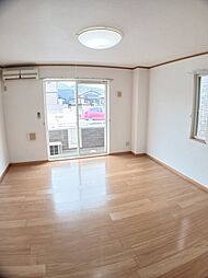 チアフルホームＡ 102 1階ワンルームのリビング/ダイニング