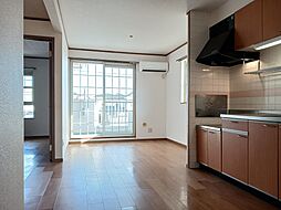 アラモードハウス 201 2階2LDKのリビング/ダイニング