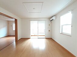 グレイナＡ 102 1階1LDKのリビング/ダイニング