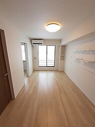 アヴィオール下久保 102 1階1LDKのリビング/ダイニング