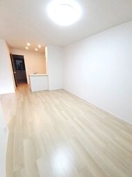 オーヴ・プラシード 105 1階1LDKのリビング/ダイニング