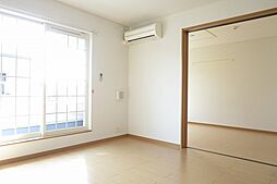 メゾン・デュ・ソレイユIII 202 2階2LDKのリビング/ダイニング