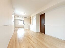 ファルファーラ　I 201 2階2LDKのリビング/ダイニング