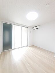 ライム 102 1階ワンルームのリビング/ダイニング