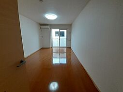 プラムガーデン 203 2階1Kのリビング/ダイニング