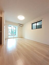 メゾン・ド・モデルヌＢ 101 1階1LDKのリビング/ダイニング