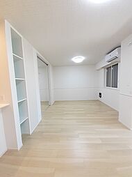 ジュゼルゥ 105 1階1LDKのリビング/ダイニング