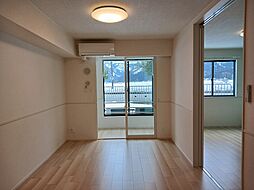 ローズ　ガーデン　大野　Ｂ 102 1階1LDKのリビング/ダイニング